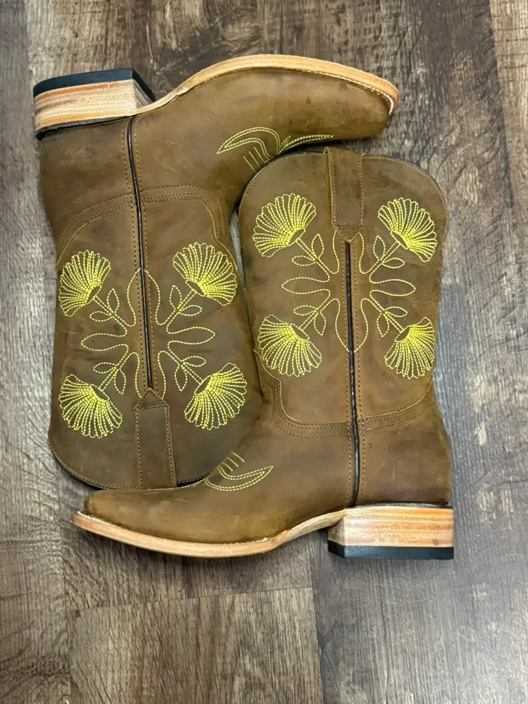 yellow-boot-1